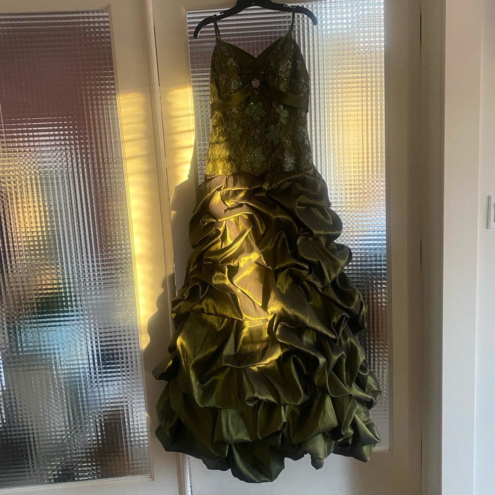 Green formal dress-Quincenera